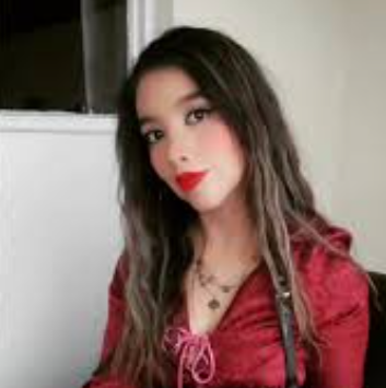 Lucía M.